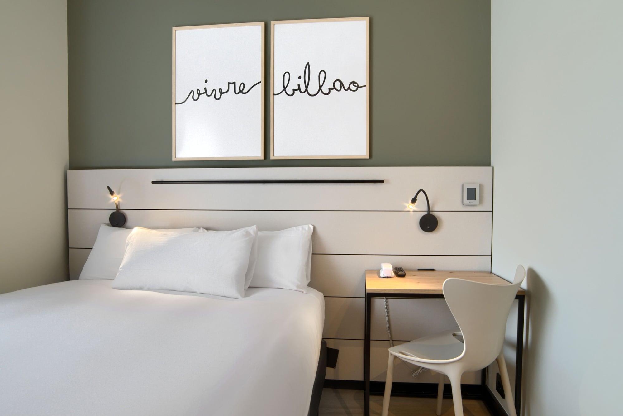 Hotel Bed4U Bilbao Ngoại thất bức ảnh